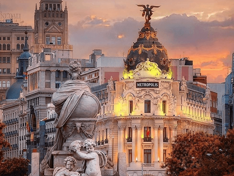 Abre por fin este emblemático y centenario edificio de Madrid: será club privado, hotel boutique y tendrá 7 espacios gastronómicos Abre por fin este emblemático y centenario edificio de Madrid: será club privado, hotel boutique y tendrá 7 espacios gastronómicos