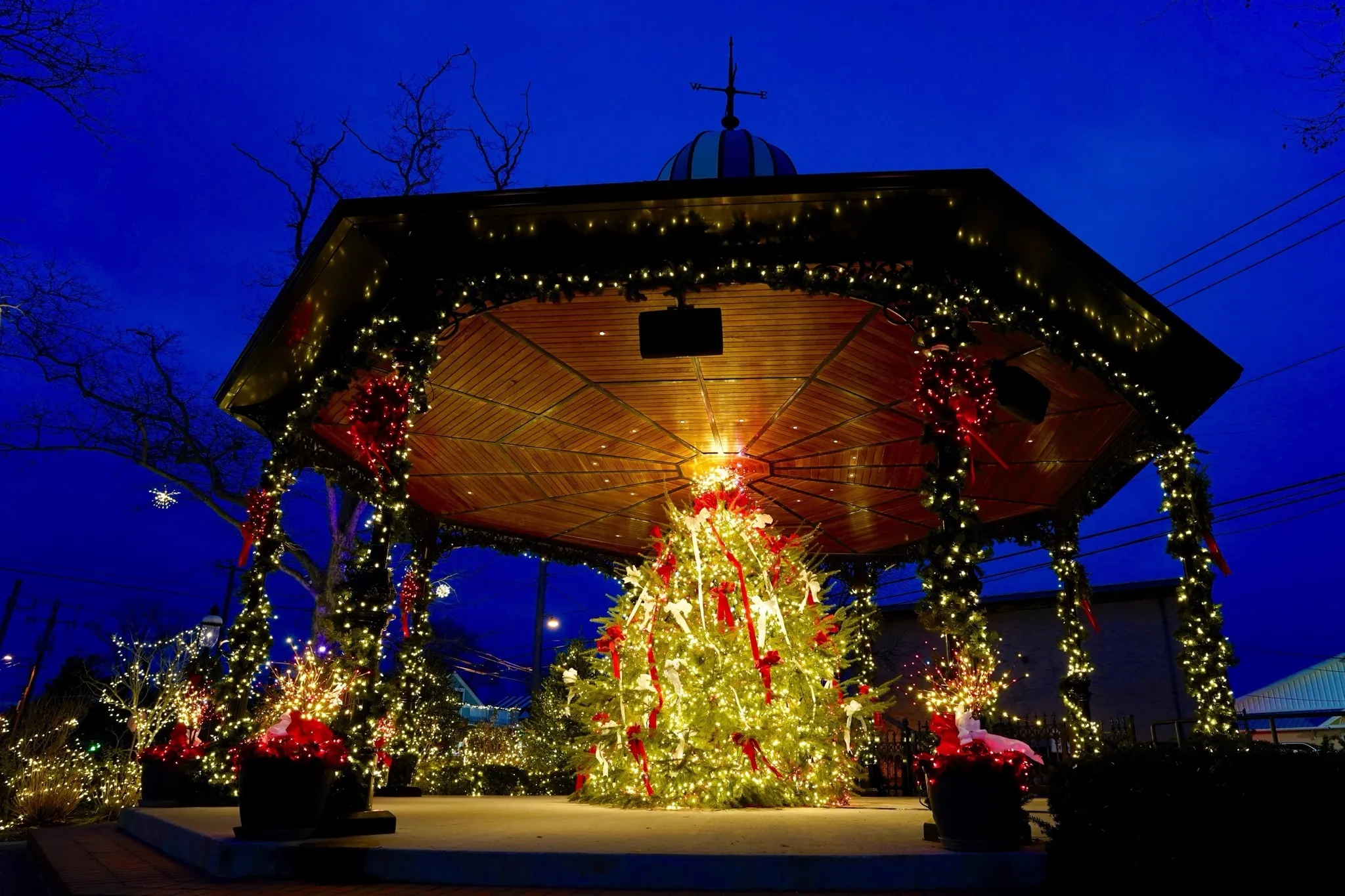 Cape May’s Washington Street Mall during Christmas