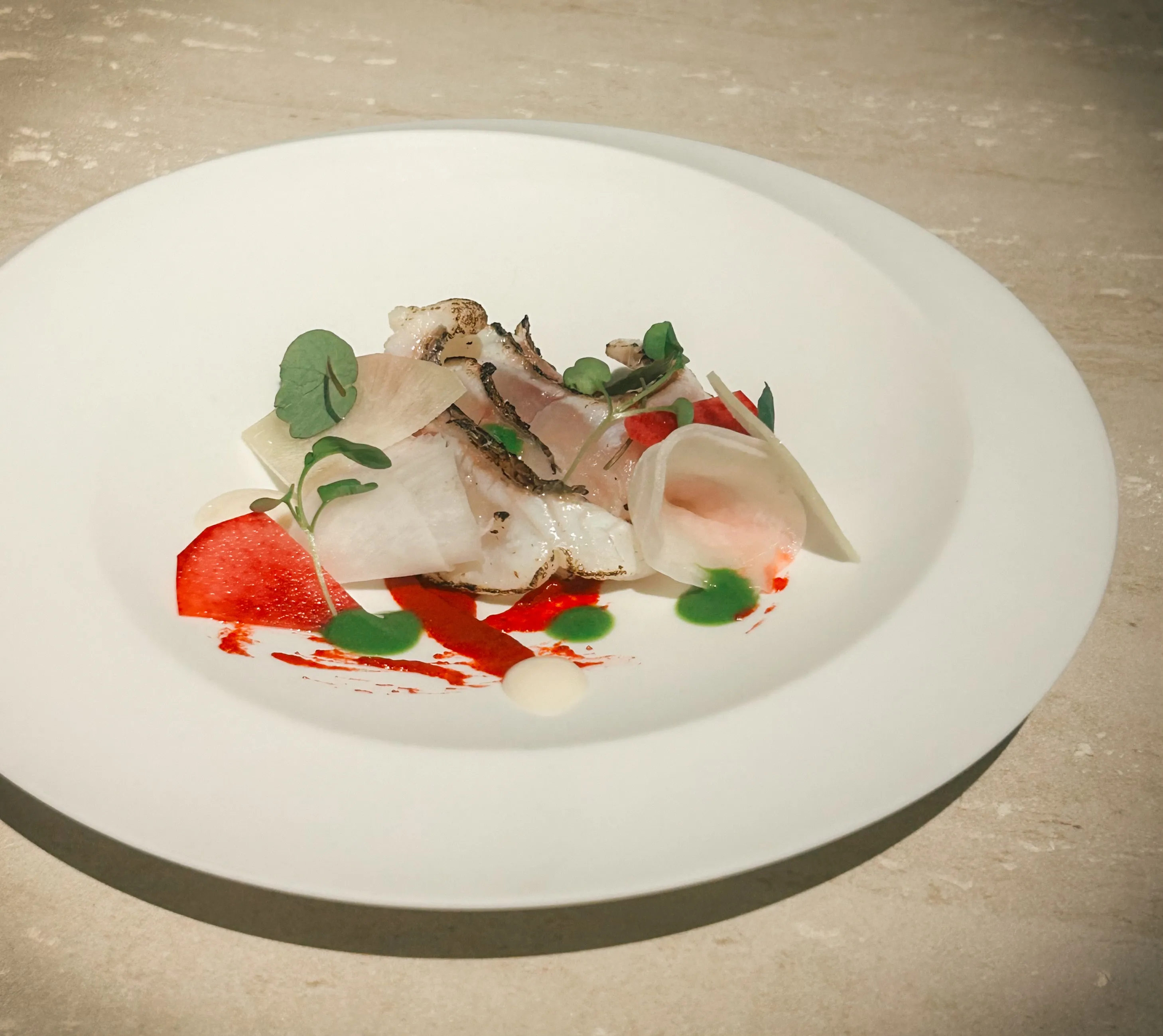 青山の「AP&Eacute;RO AOYAMA Winebar & Table」がリニューアルオープン