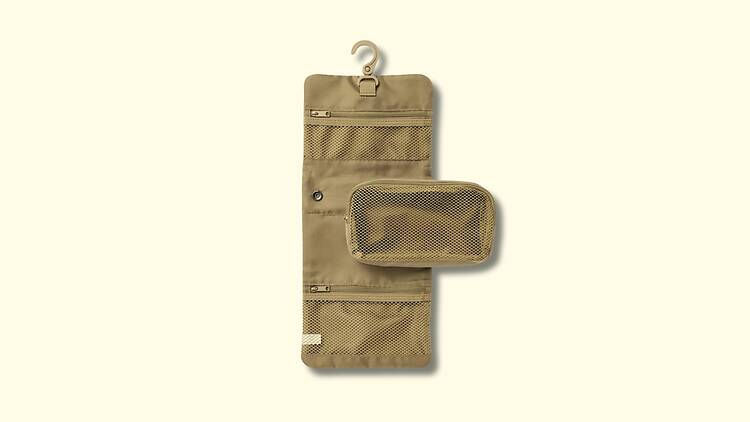 Necessaire com cabide, Muji