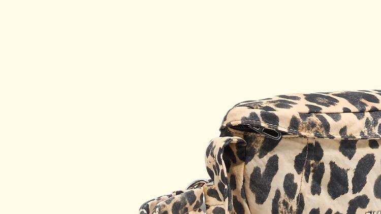 Bolsa de cintura, Bimba y Lola