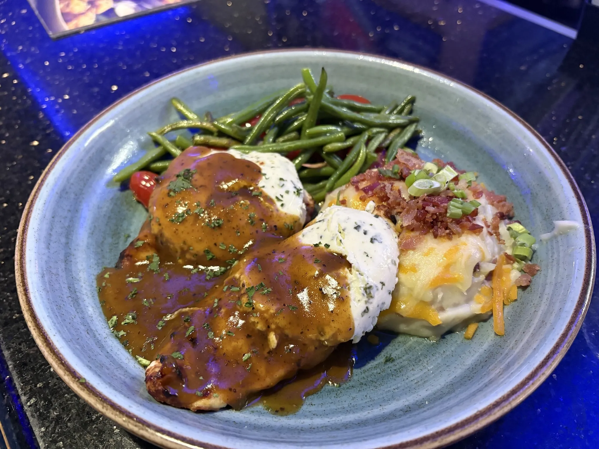 Lacy&rsquo;s Chicken at Dave & Buster's 