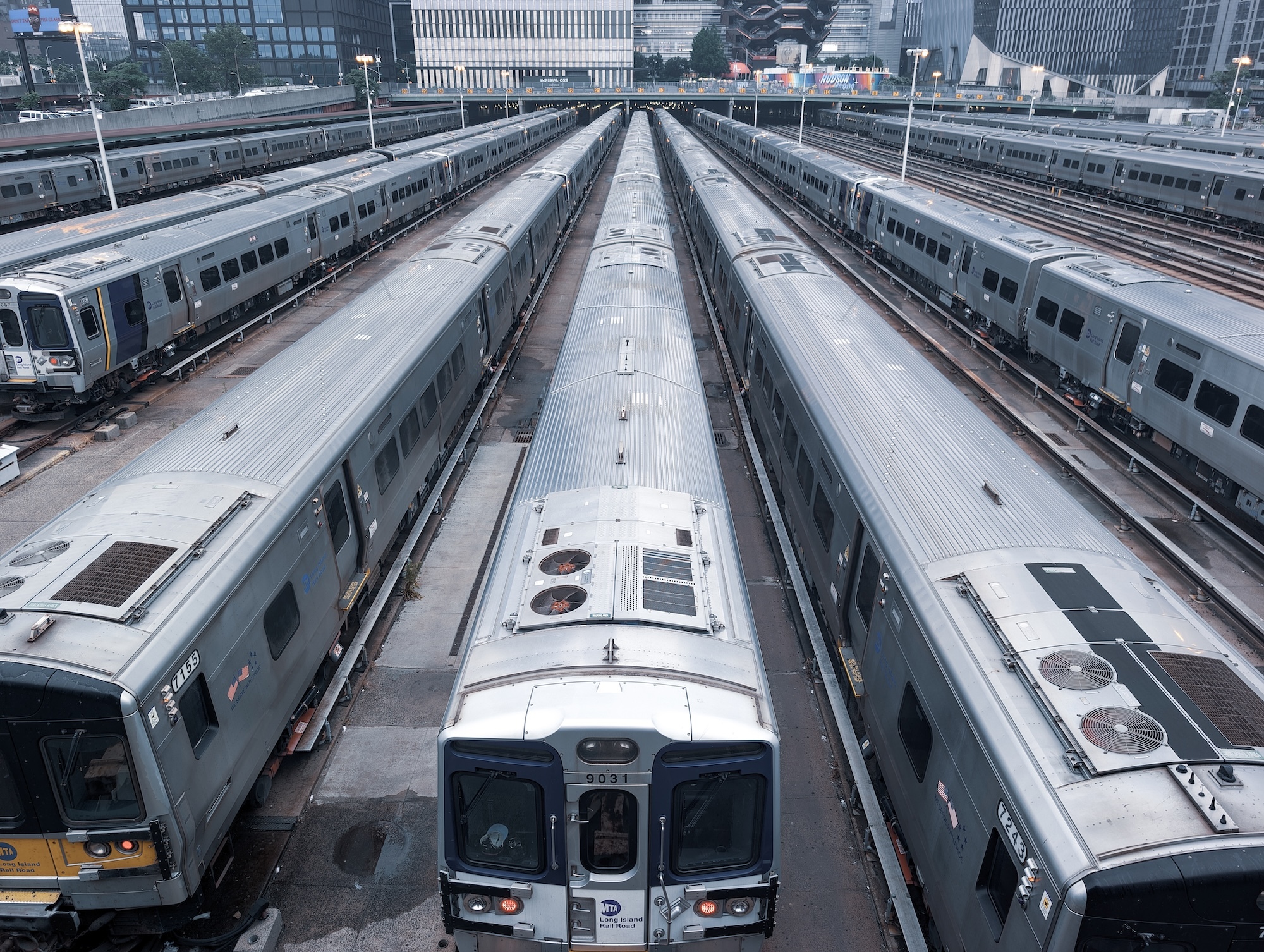 A new unlimited day pass is coming to LIRR and Metro-North