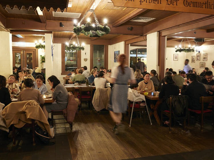 Hofbrauhaus Busy meal time at Hofbrauhaus.