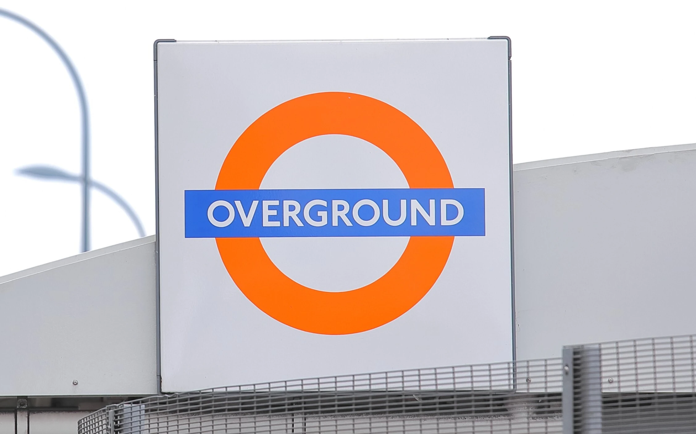 London Overground logo
