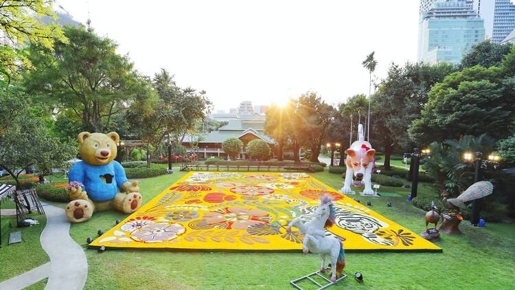 หลีกหนีความวุ่นวายของเมือง มาเดินชมงานดอกไม้รับลมหนาวที่บ้านปาร์คนายเลิศครั้งที่ 36 หลีกหนีความวุ่นวายของเมือง มาเดินชมงานดอกไม้รับลมหนาวที่บ้านปาร์คนายเลิศครั้งที่ 36