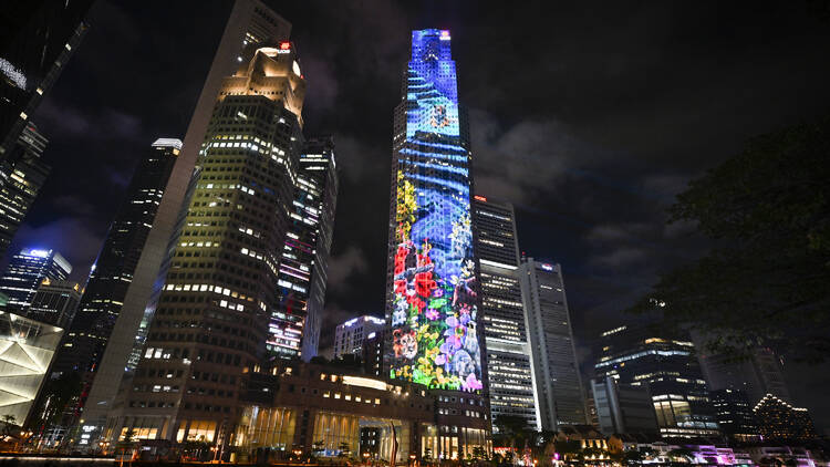 Singapore UOB Plaza festive light projections and countdown 2025