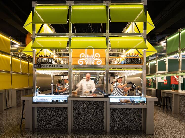 Casa Dani, Beata Pasta, comer un kebab, unas ostras o unos churros con chocolate: así el mercado para todos los públicos oculto en Chamartín