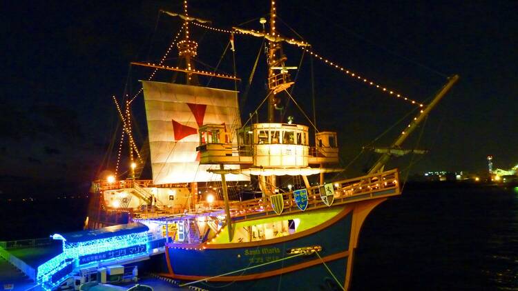 Santa Maria New Year’s Eve Countdown Cruise