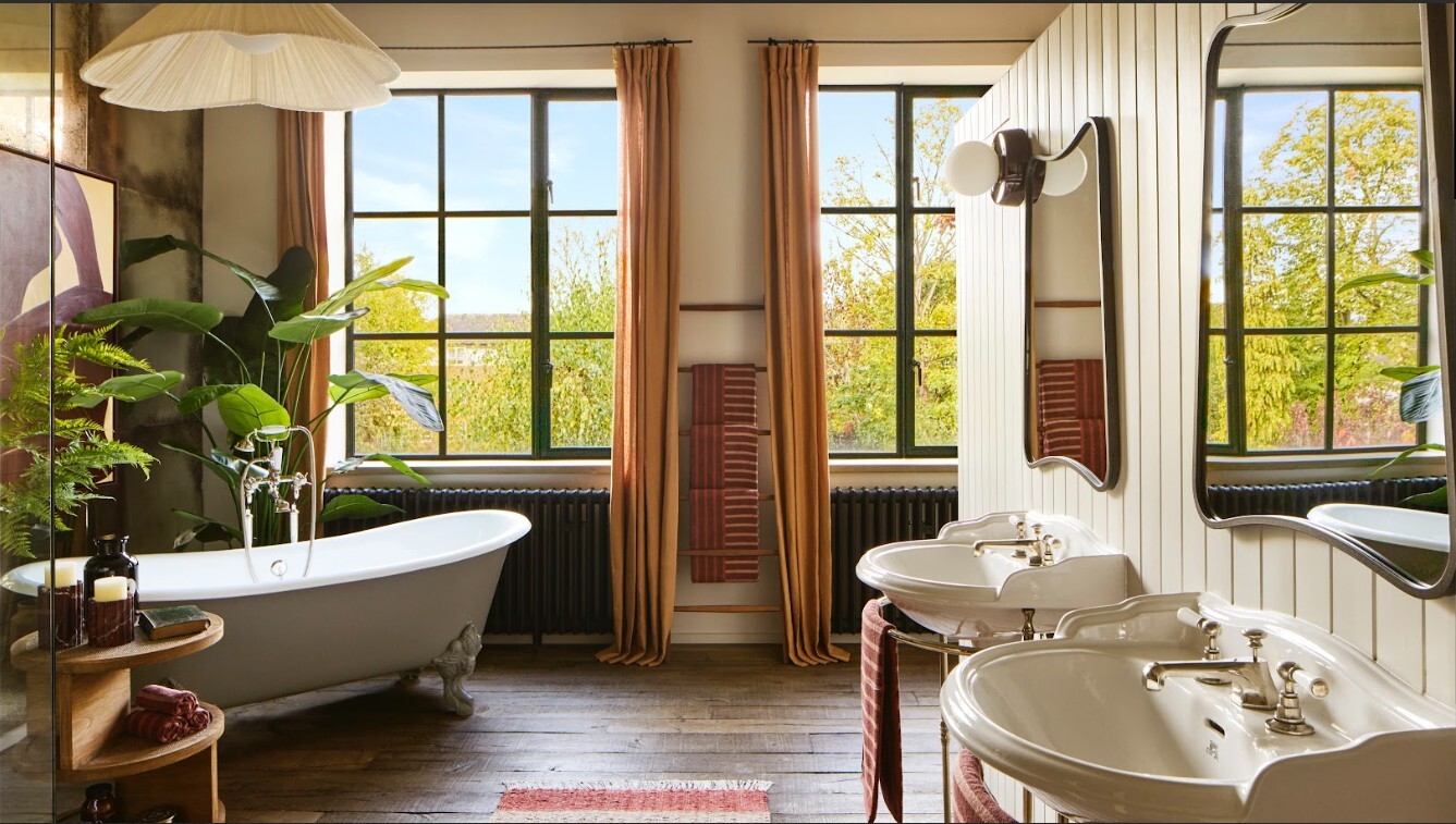 Omaze north London house bathroom