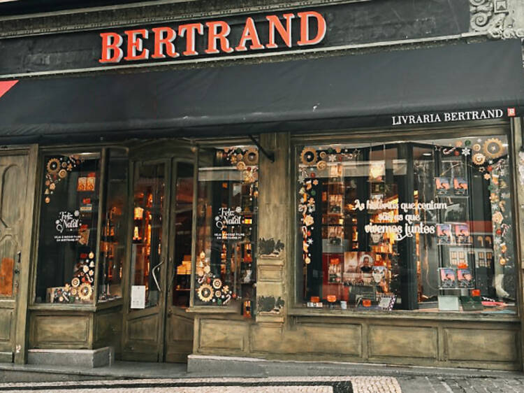 Histórica Livraria Latina reabre na Baixa pela mão da Bertrand Histórica Livraria Latina reabre na Baixa pela mão da Bertrand