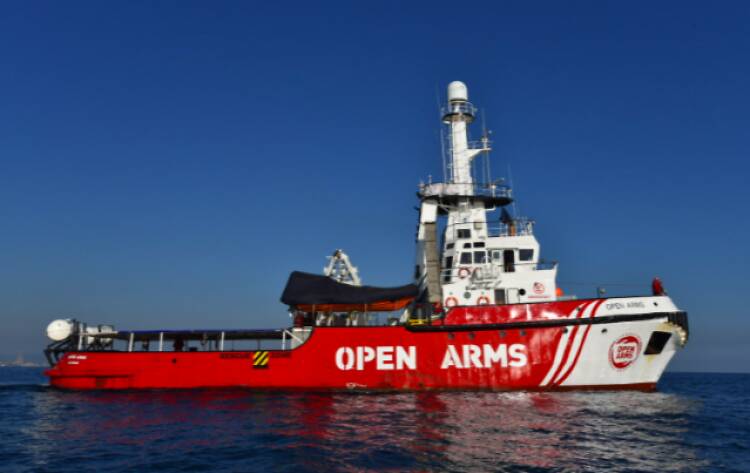Open Arms vaixell