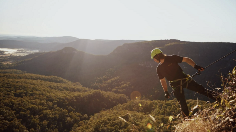 โหนสลิงเหนืออุทยานแห่งชาติที่งดงามที่สุดแห่งหนึ่งของออสเตรเลีย ควีนส์แลนด์