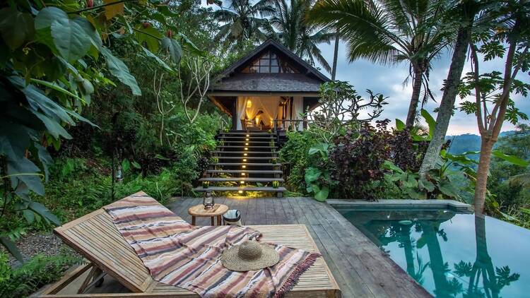 Buahan, a Banyan Tree Escape Seven Peaks Pool Bale