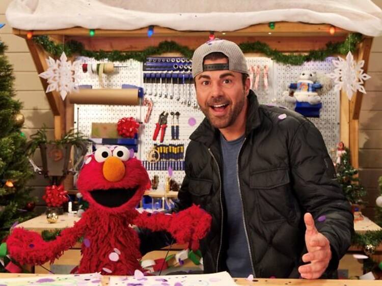 Happy NaviDAR with Elmo and Mark Rober – Netflix
