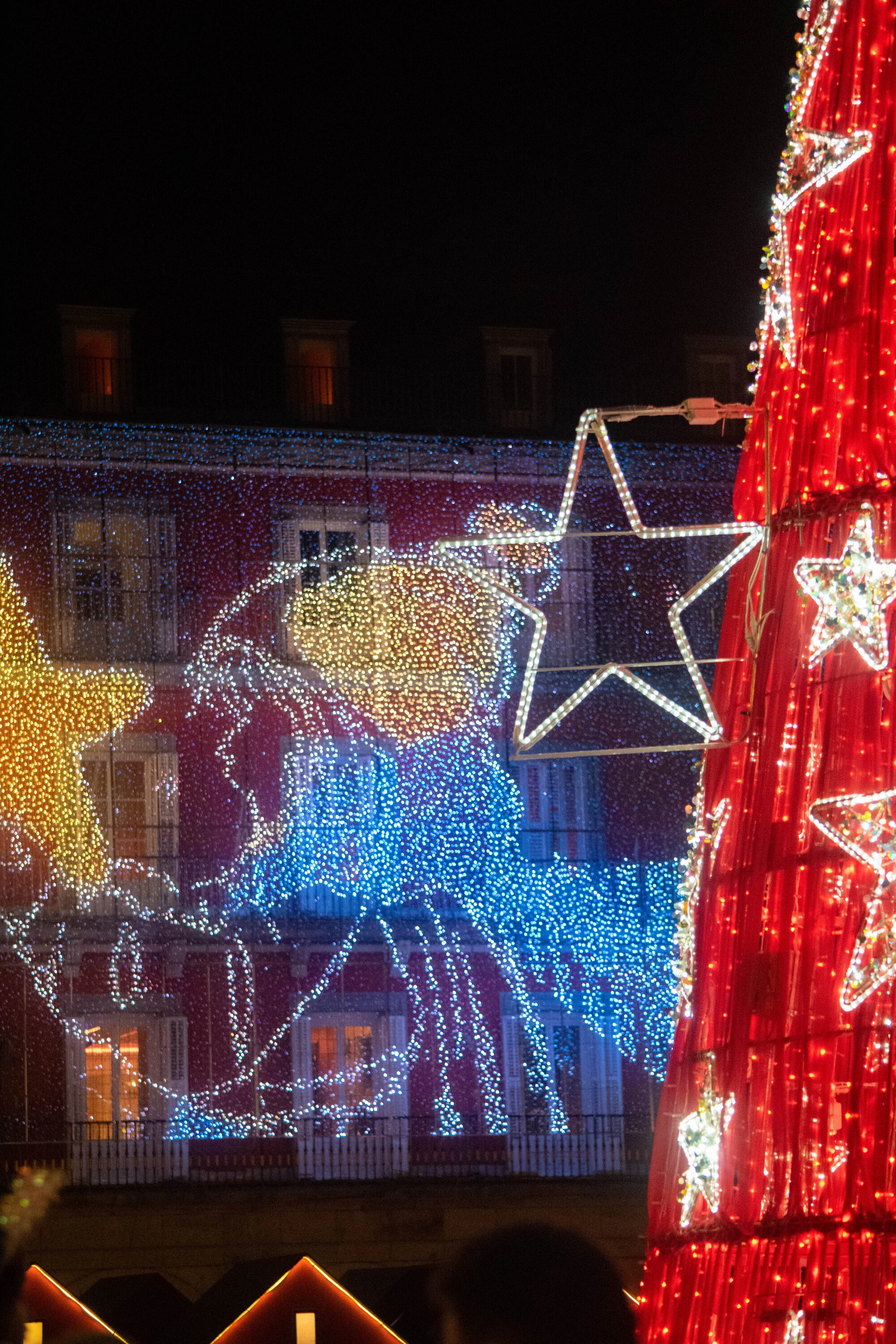 La instalaci&oacute;n de Caixabank en Plaza Mayor. Cr&eacute;dito: Lidia Rodr&iacute;guez.