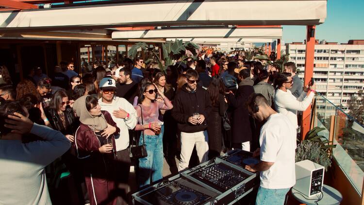 Raves matutinas con cafès de especialidad