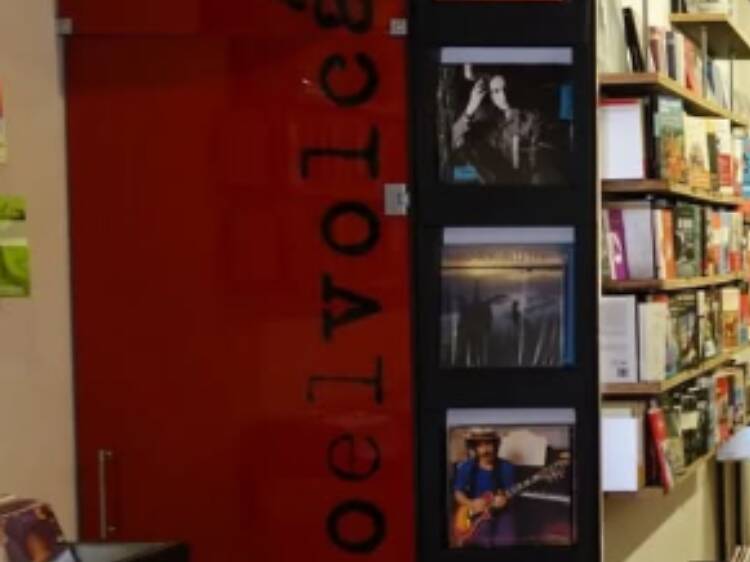 Bajo el volcán Bajo el volcán