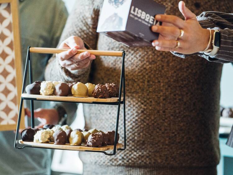Este Lisboeta chegou ao Porto com uma missão de paz: um salame de chocolate reinventado Este Lisboeta chegou ao Porto com uma missão de paz: um salame de chocolate reinventado