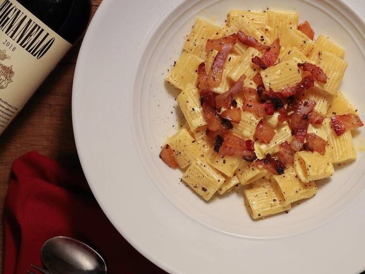 Toast vino and make it an Italian Christmas at Why Not?