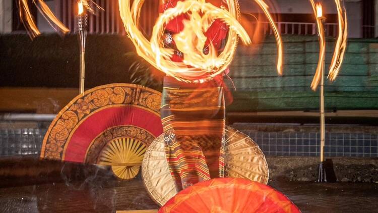 Tiki Torch Tiki Torch