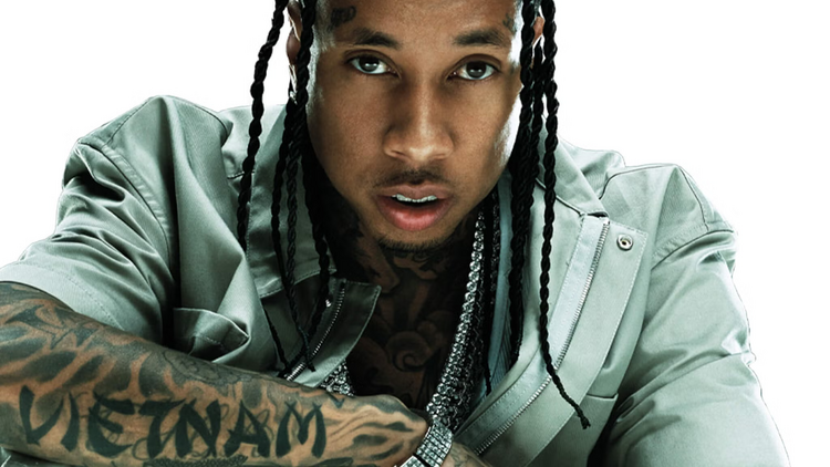 Kick heels aside when Tyga brings West Coast postcards to SALONE DI VITA's polished start