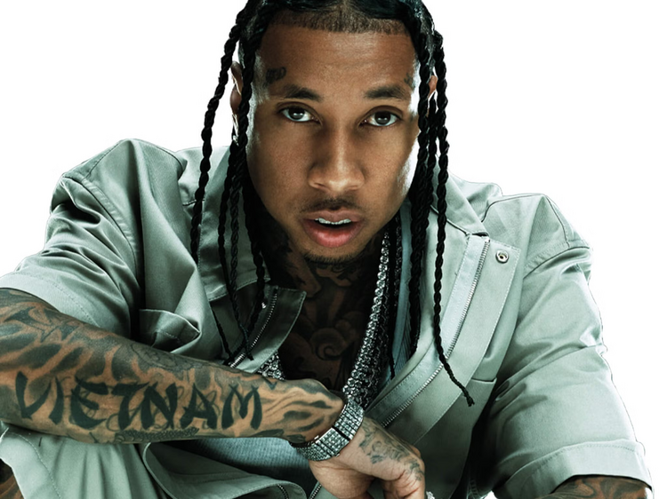 Kick heels aside when Tyga brings West Coast postcards to SALONE DI VITA's polished start