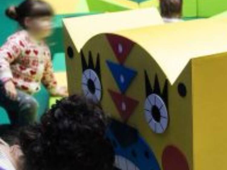 Vuelve por Navidad el festival con los mejores planes en familia: pasear por una casa extraterrestre, ver Bitelchús o bailar juntos en este centro cultural de Madrid