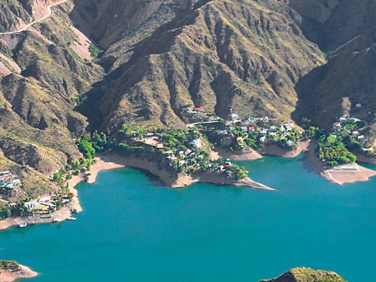 Descubrir Dique Los Reyunos y su agua turquesa