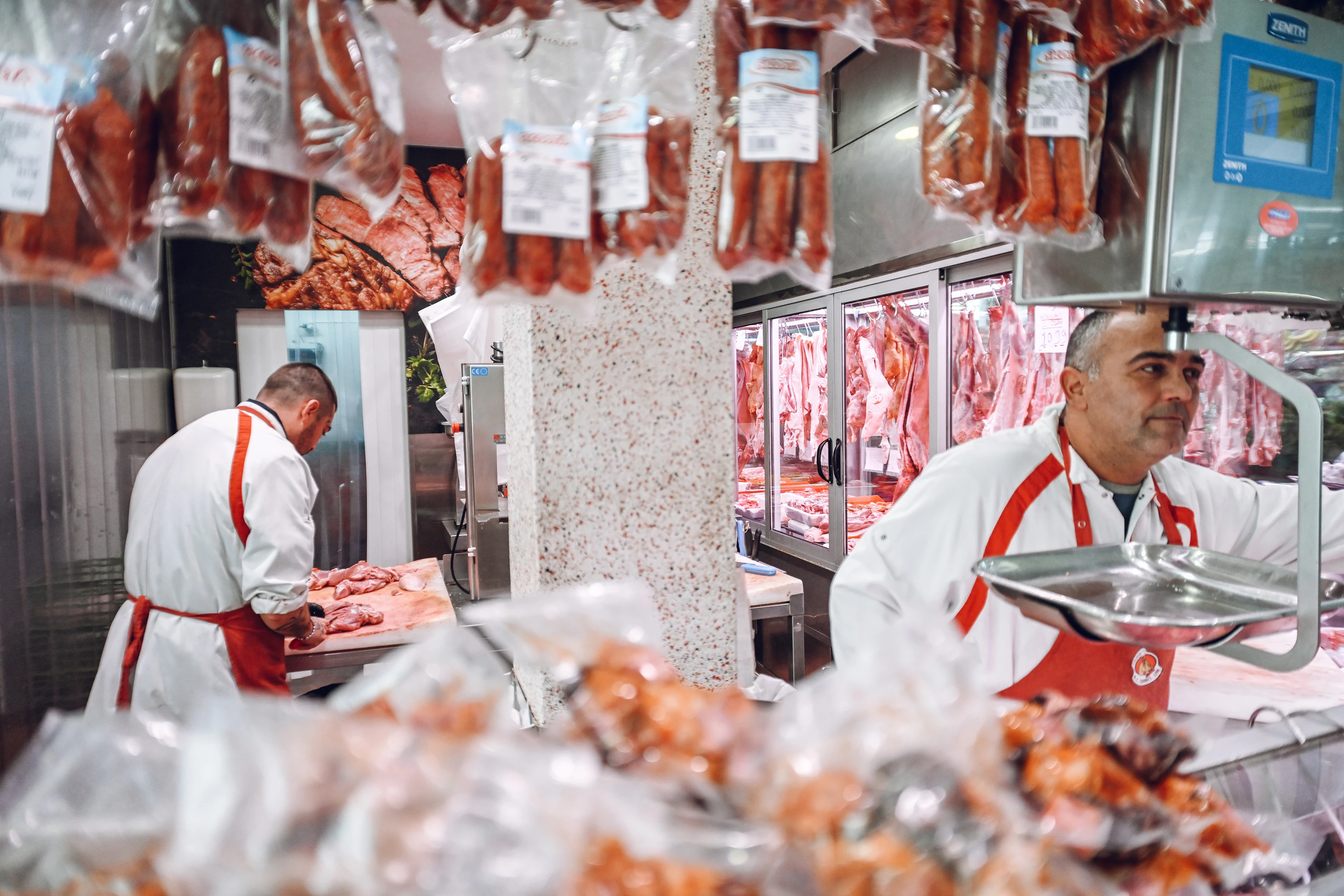 &Agrave; dta., Paulo Pinto