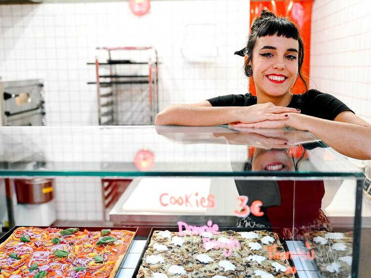 Coccinella. A Joaninha voou para Roma e trouxe pizza al taglio para Lisboa