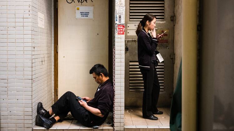 Hong Kong smoking fine penalty smoke