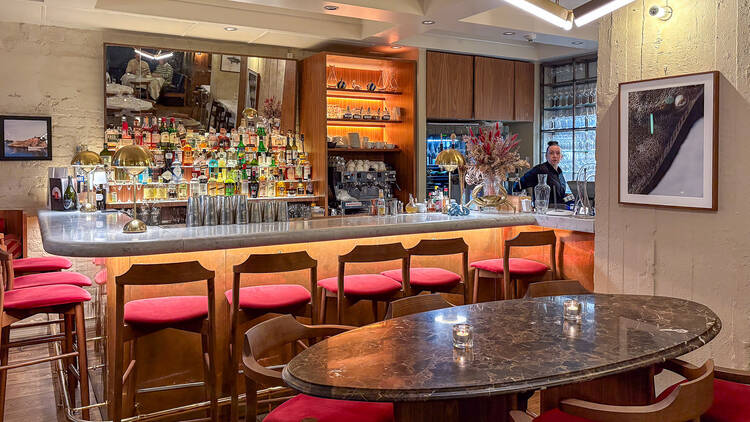 Boulevard Bar & Seafood ravintolan baaritiski