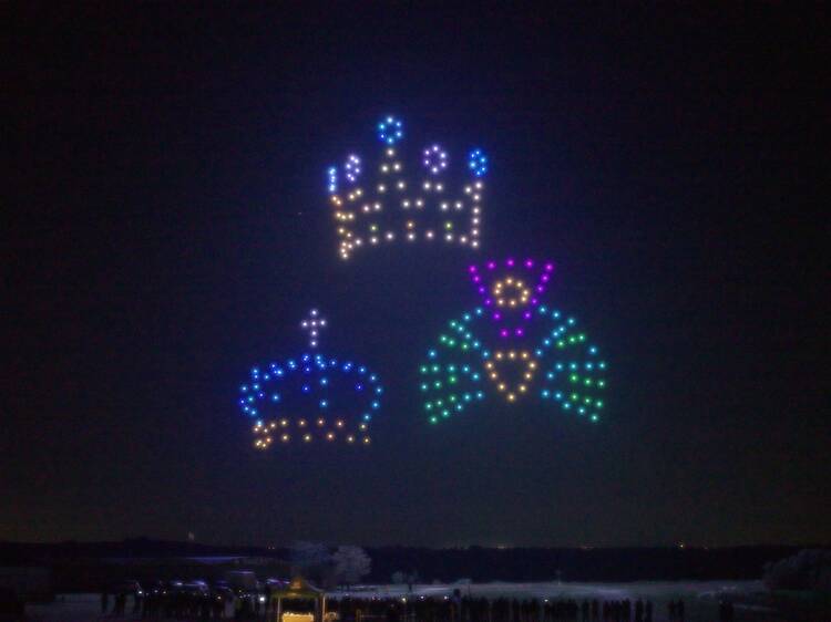 Los drones toman el cielo de estos municipios de Madrid para despedir la Navidad: espectáculos inmersivos con música y luz como protagonistas Los drones toman el cielo de estos municipios de Madrid para despedir la Navidad: espectáculos inmersivos con música y luz como protagonistas