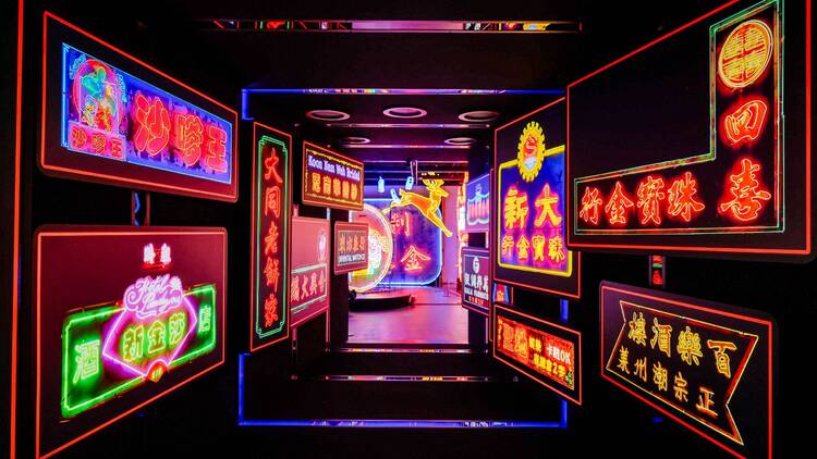 Hong Kong Design Centre Luminous Neon signs Hong Kong Design Centre Luminous Neon signs