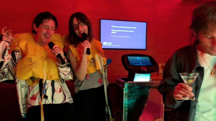 Karaoke en Bussines Bar