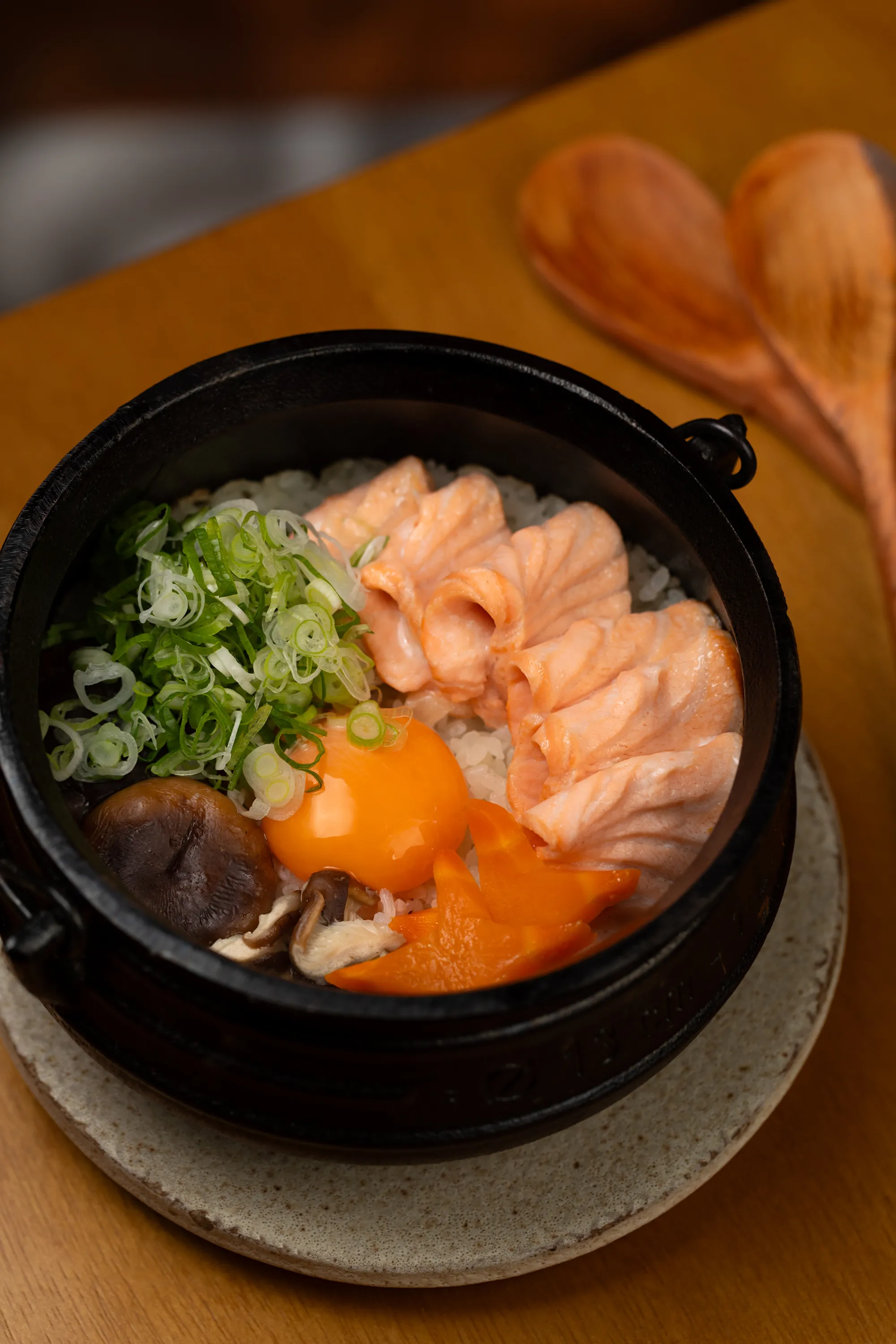 Salm&atilde;o Kamameshi