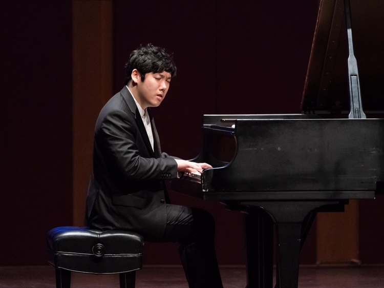 Prepare for a thrilling orchestral experience with Haochen Zhang at Esplanade