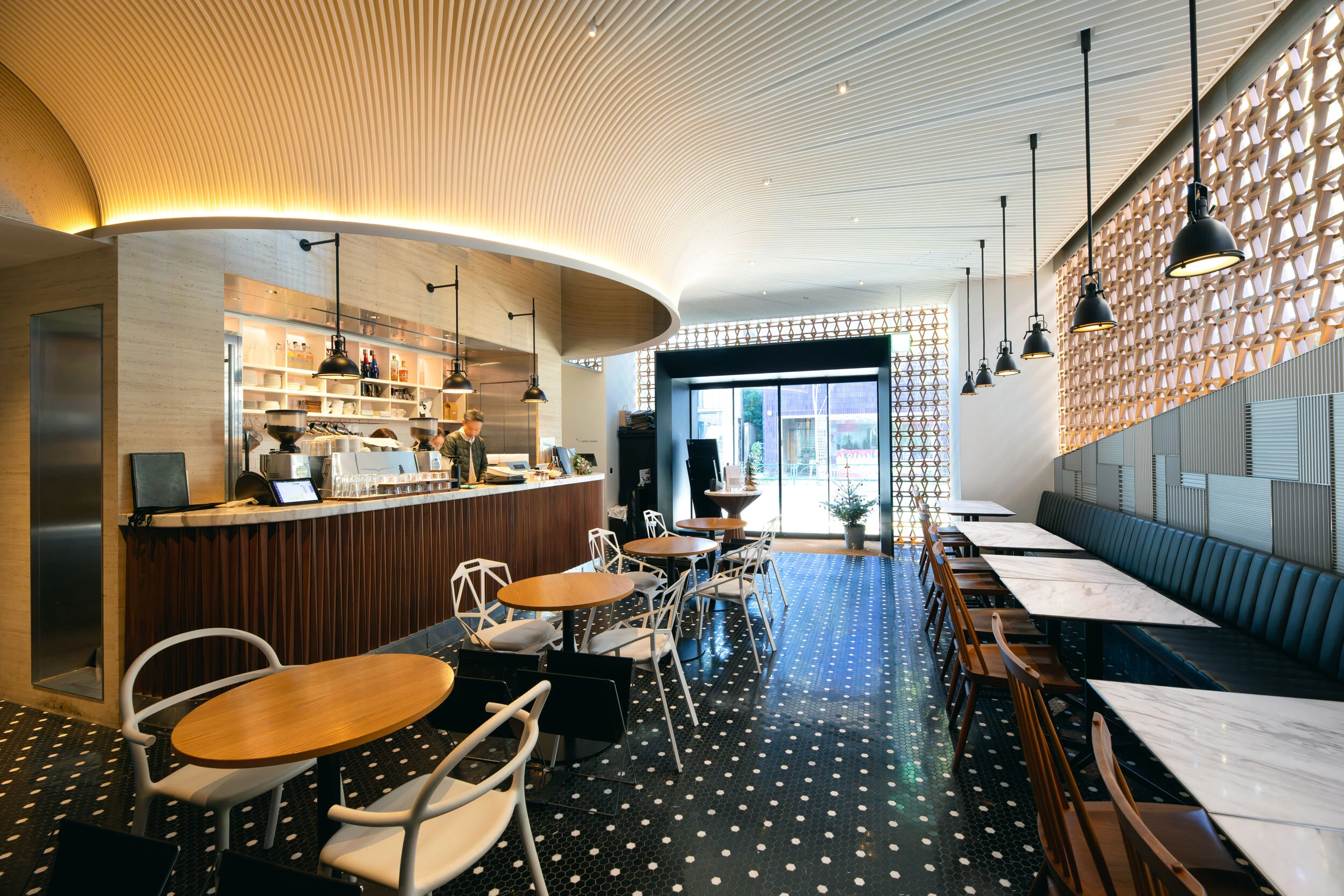 INTERSECT BY LEXUS - TOKYO