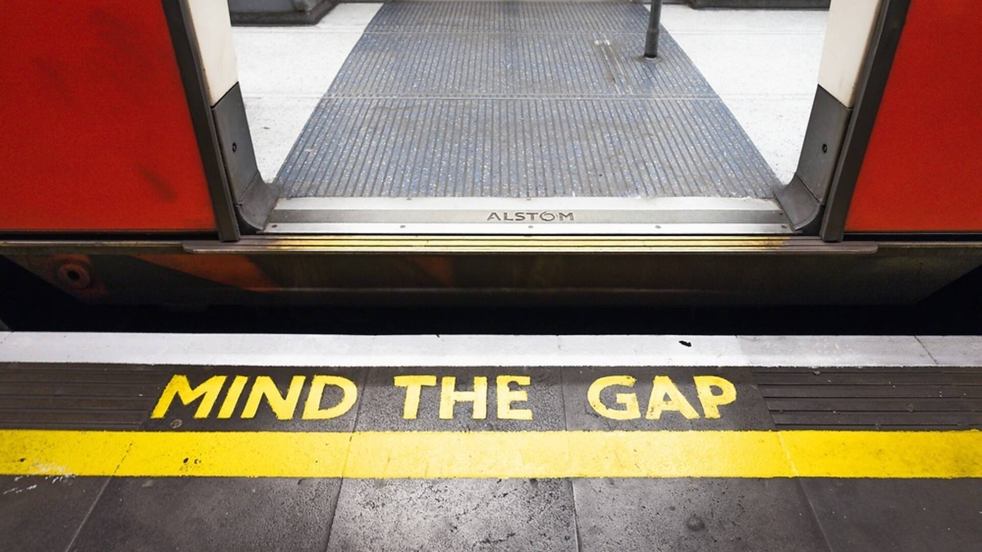 London Travel Disruption This Weekend: Full List of Tube And Train ...