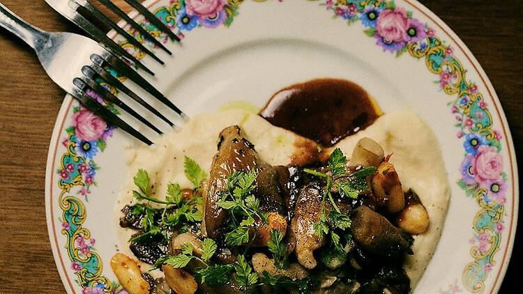 À Noailles, Yuzu Record Bar fait dialoguer cuisine méditerranéenne, cocktails et culture sonore