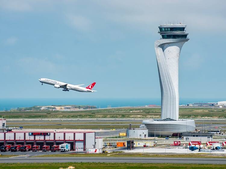 Revealed: the world’s most on-time airlines and airports in 2025