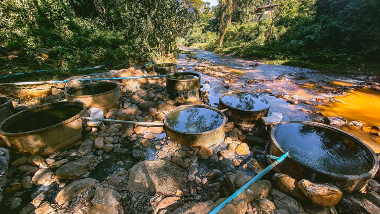 Soak in the hot springs of Chiang Dao Soak in the hot springs of Chiang Dao