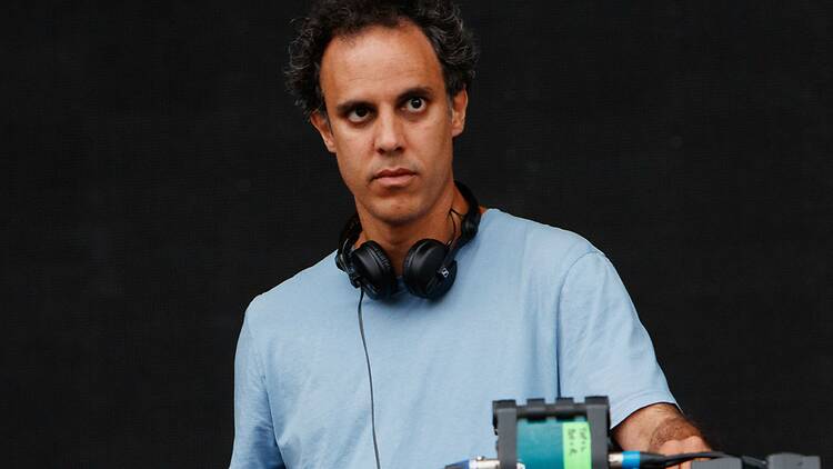 ⁠⁠Four Tet