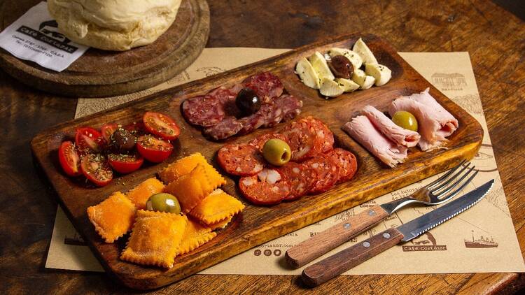 Cortázar – Bar Notable