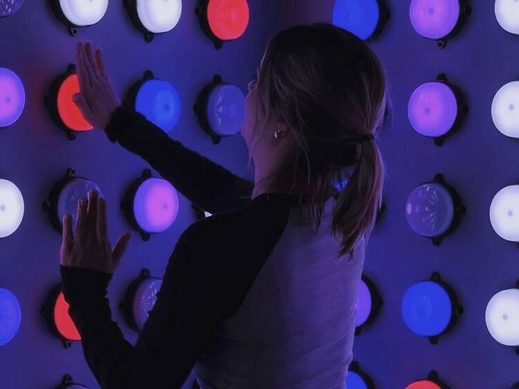 Luzes, sensores e (muita) cor. A Banzai Arena abriu com sete salas de jogo para o pôr à prova