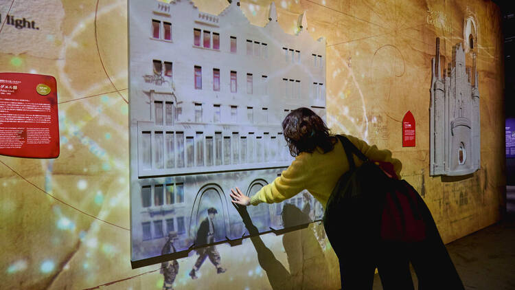 NAKED meets ガウディ展