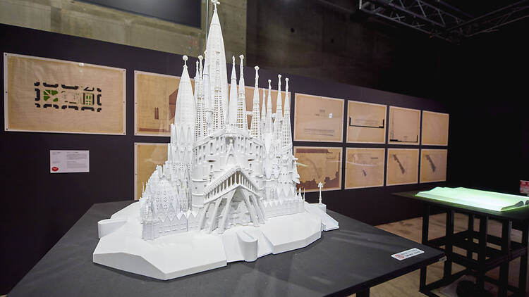 NAKED meets ガウディ展 NAKED meets ガウディ展