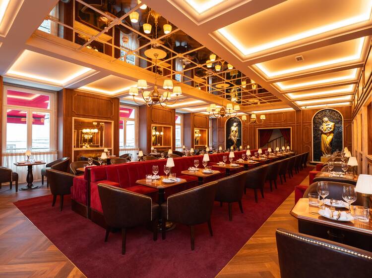 O charme dos anos 1920 está vivo no novo Café de São Bento da Baixa