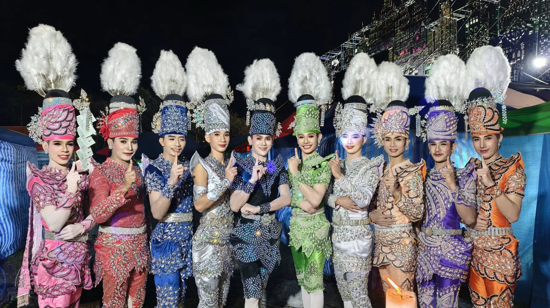  หมอลำประถมบันเทิงศิลป์